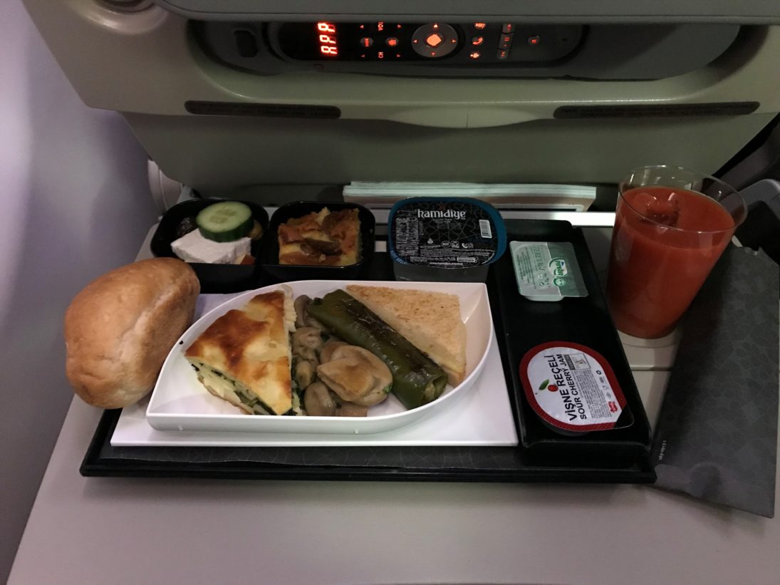 Turkish Airlines Inflight Meal Istanbul Kuwait Havayolu 101