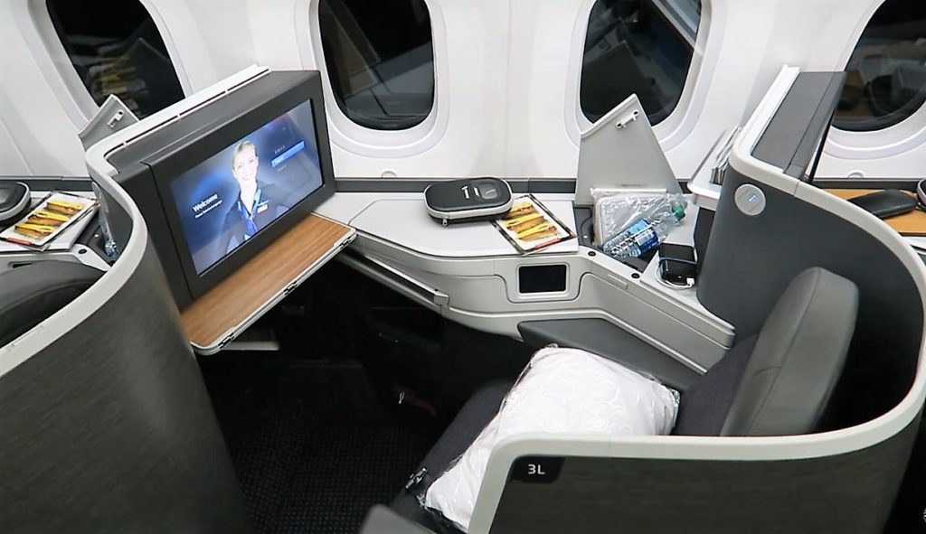 American Airlines New Boeing 787 Business Class - Havayolu 101