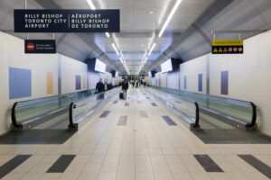 Billy Bishop Toronto City Airport - Yaya Tüneli