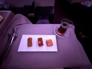 Türk Tatlıları ve Çay (THY Business Class)