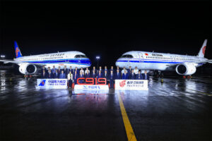 Air China ve China Southern Airways, Comac C919 tipi ilk yolcu uçaklarını 28 Ağustos'ta teslim aldı.