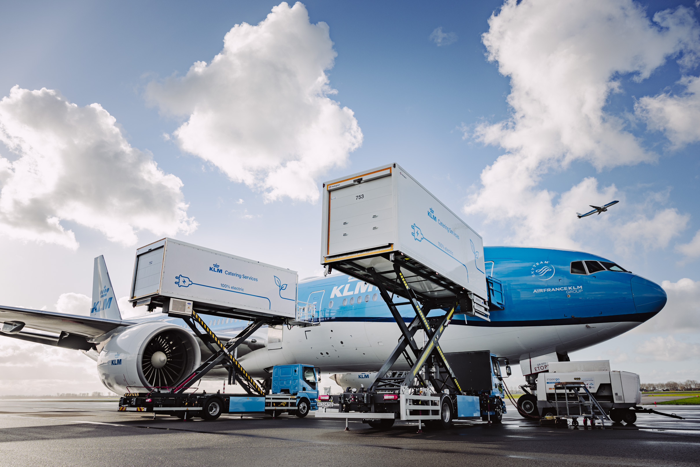 KLM, Elektrikli İkram Kamyonları Kullanmaya Başladı